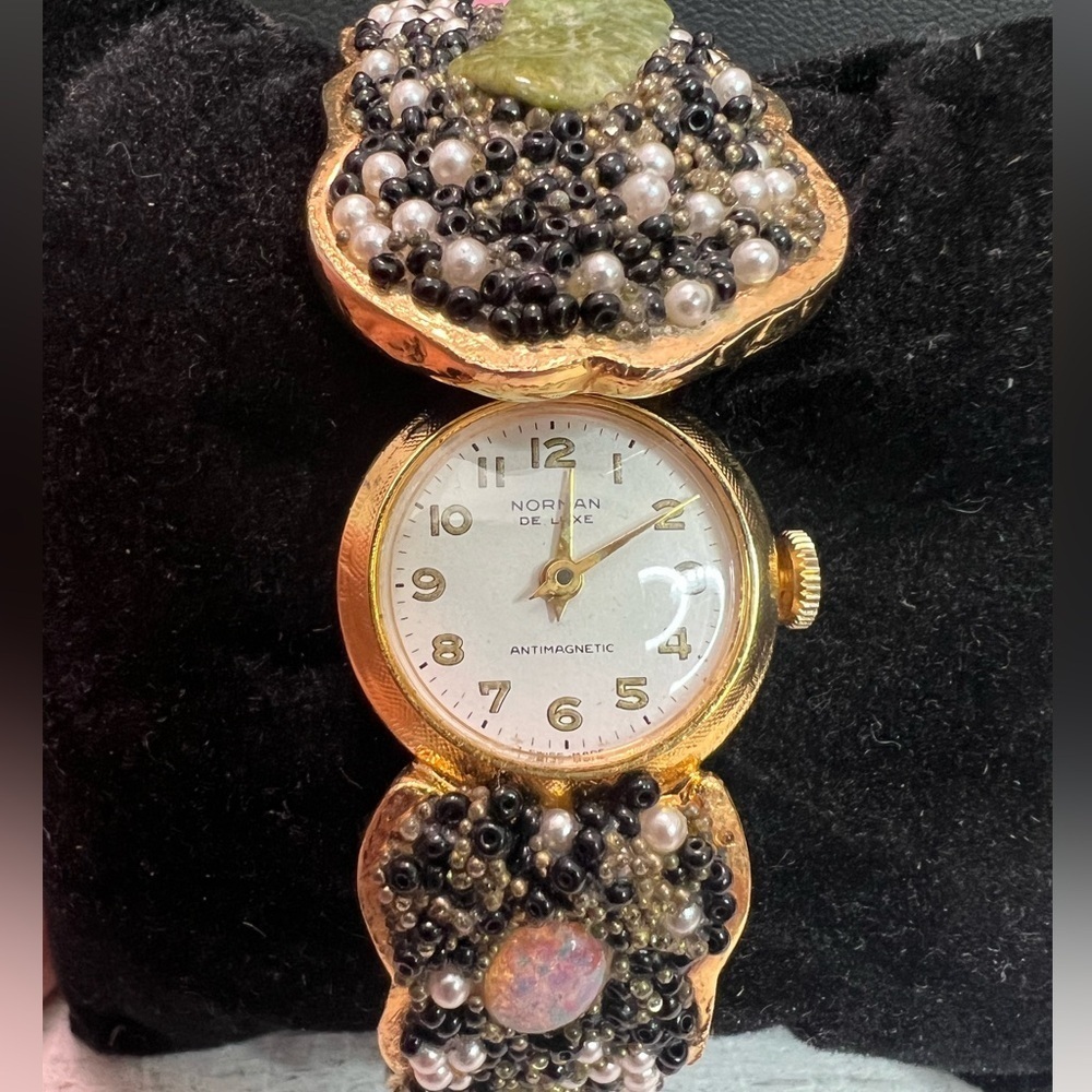 Vintage Norman De Luxe Swiss Made 1950’s-1960’s Wind Up Gemstone Watch 6” W8